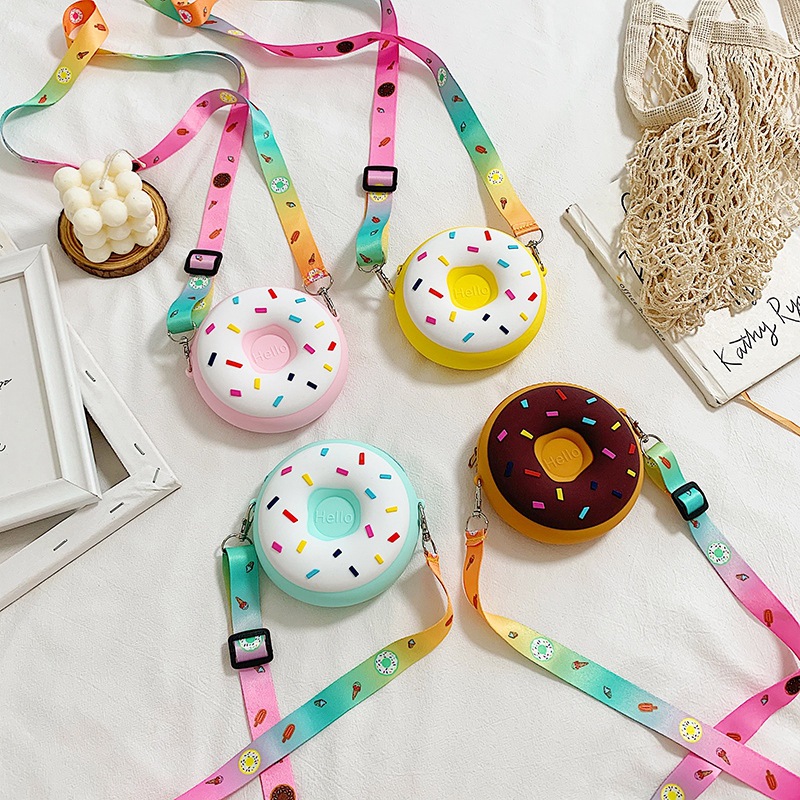 Cute Donut Girl Crossbody Bags – Food Snacks Packaging Bewertung und Preis